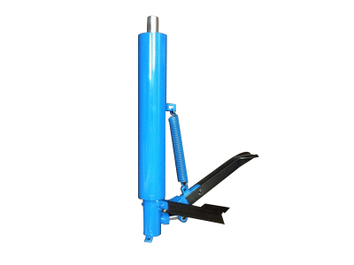 Featured Image for 2 Ton (t) Foot - Operated Hydraulic Jacks